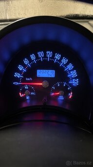 Volkswagen New Beetle 1.9 tdi 74kw Style - 9
