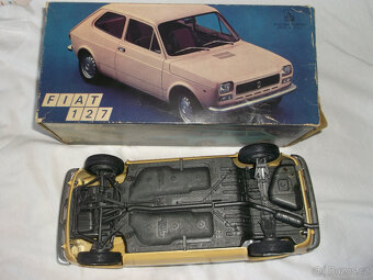od POCHER RIVAROSSI, MIERKA 1:13: FIAT 127,850,128. - 9