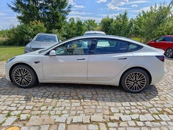 Tesla Model 3 Std Range Plus - 9