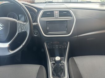 Suzuki S-Cross 1.6i 88kW 4X4 - 9