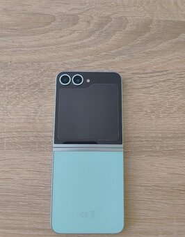 Samsung galaxy z flip6 - 9