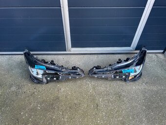 Toyota, Nissan, Luxus - 9