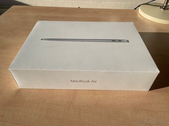 Macbook Air 13in - 9