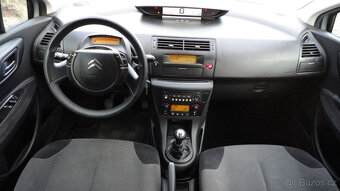 Citroen C4 1.4i 65kw rok 2005 STK 02/2027 v ČR jeden majitel - 9