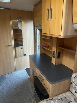 Sterling Europa 460 r.v.2008 pro 2/3 osoby Pojezd - 9