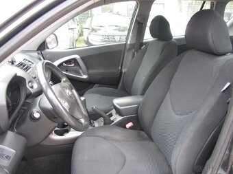 Toyota RAV 4 2,0i Sol benzín 112kw - 9
