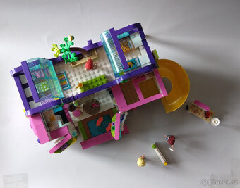 LEGO Friends - Autobus Přátelství - 9