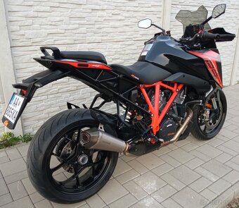 KTM 1290 SUPER DUKE GT - 9