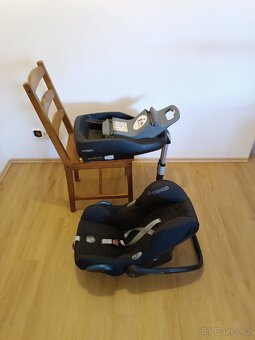 Autosedačka vajíčko maxi cosi + izofix familyfix - 9