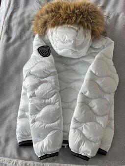 Zdařilá napodobenina bundy Blauer - 9