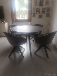Jídelní stůl 4 x židle - 9
