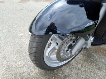 Suzuki Burgman 650i ABS - 9