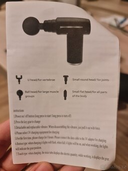 Masážní pistole pro svaly a stuhlost + nástavce - 9