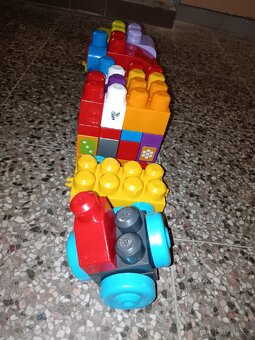 Dětska LEGO skládačka s autíčkem - 9
