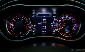 Dodge Challenger 3.6 GT AWD - 9