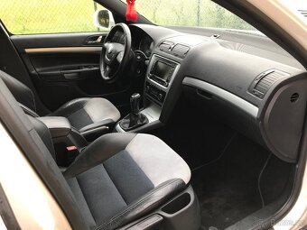 Škoda Octavia II RS 2.0 TFSI 147KW Face lift R.V 2012 - 9