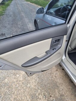 Kia Cerato 1.6 77kw 2004 - 9