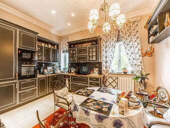 Prodej celopodlažního bytu 4+1 (162 m²) + sklep cca 9 m², Ur - 9