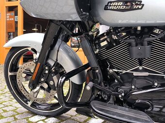 Harley Davidson FLTRX Road Glide 117 - 9