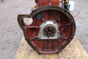 Zetor 12011 12045 motor díly z něj - 9
