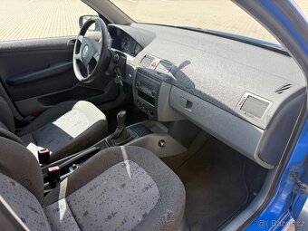 Škoda Fabia, 1.2i 47kw 6/2003 Klima Původ ČR, Platná STK - 9