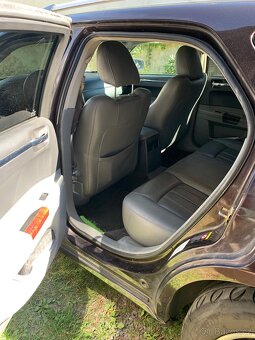 Chrysler 300C Touring AWD, 5,7 HEMI-LPG, tažné - 9