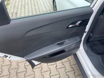 Prodám MG 4 Electric r,v,10/2022 125 KW baterie 54 KWh DPH - 9