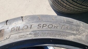 Letní pneu 255/35/19 Michelin - 9