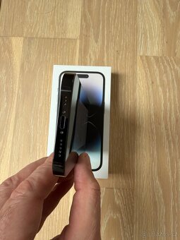 iPhone 14 Pro 256 GB vesmírně černý - 9