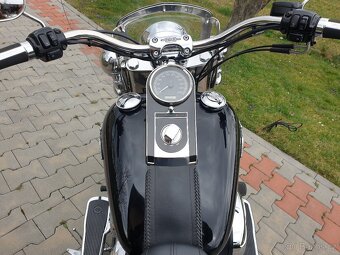 Harley Davidson Softail Deluxe, 2900KM, Nová STK, - 9