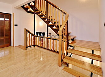 Pronájem rodinného domu 5+1, 220m2, Praha 4 - Chodov, ul. Kl - 9