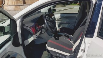 Volkswagen UP - 9
