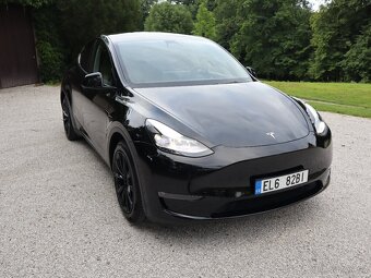 Tesla Model Y Long Range, Dual Motor 4WD, 1.Majitel, rv2023 - 9