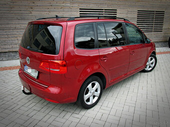 HEZKÝ VW TOURAN 2.0TDI - 103 KW - 9