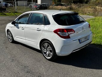 Citroen C4 exclusive 1.6HDi, r.2011, 2.maj., serviska, STK - 9