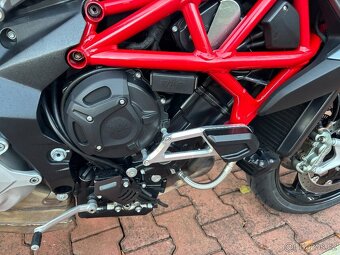 MV Agusta Brutale 800 - 9