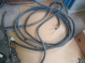 MAZDA 3 1.4 16v r.2007 / díly - 9