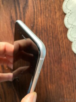 iPhone SE 2020 128GB Starlight NOVÝ stav 84% baterie - 9