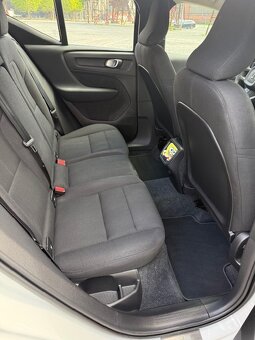 VOLVO XC40 - 9