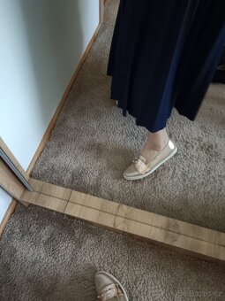 Dámská vycházková obuv. - 9