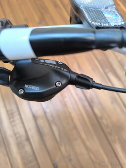 Dámské horské kolo Rockrider 560 ST - 9