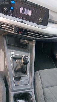Prodám Volkswagen golf 8 2.0 tdi 85kw - 9