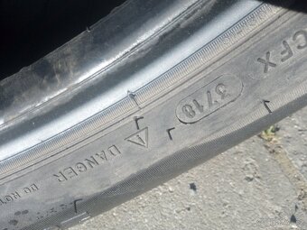 235/55r17 ,235/55/17 - 9