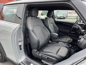 Mini E Cooper SE 135KW Aut.SOH94%,Navi,LED vč DPH - 9