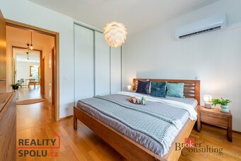 Pronájem, byty/3+kk, 93 m2, Za Karlínským přístavem 683/4, K - 9