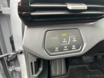 VW ID-4, 150KW,77KWH,SOH 91%,vč.DPH, LED,ACCTemp,Navi,.. - 9