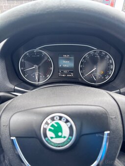 Škoda Octavia II 1.6 MPI - 9