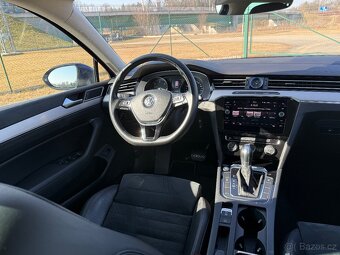 VW passat 2019 2.0tdi 140kw DSG TOP výbava i stav - 9