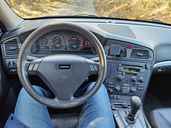 Volvo S60 2.4T 177kw AWD automat LPG (po rozvodech). - 9