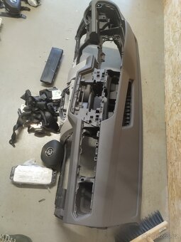 Airbagová sada Volkswagen Touran šedá - 9
